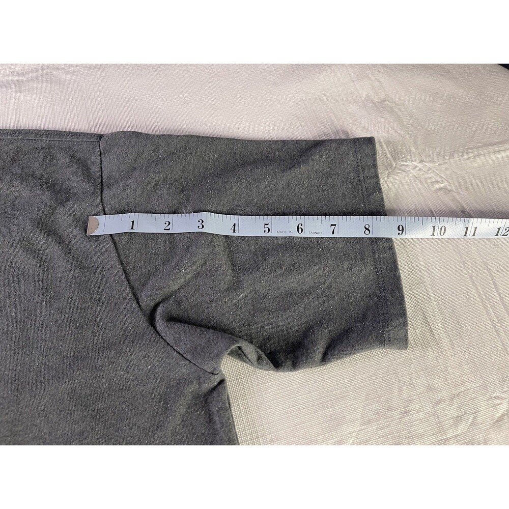 Men's Patagonia P-6 Logo Resonsibili-Tee Size Small Plume Grey Style #38504 - Picture 10 of 12